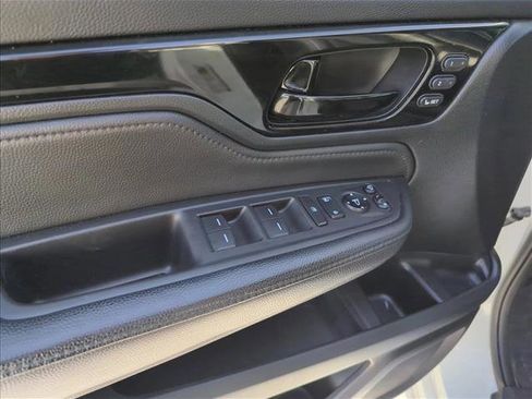 Used 2022 Honda Odyssey Elite image 12