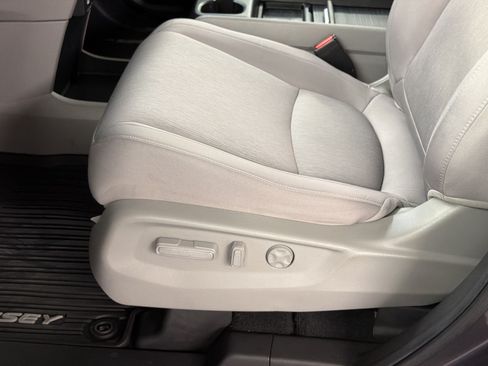 Used 2024 Honda Odyssey EX image 14