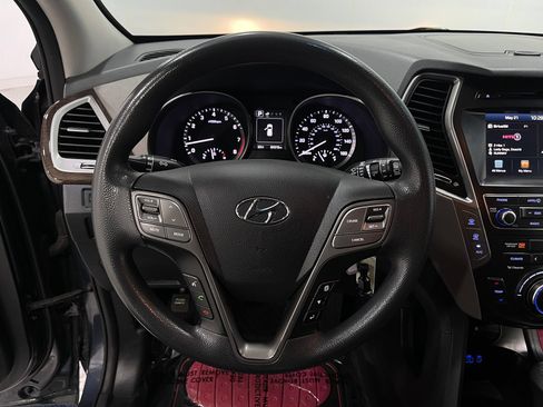 Used 2017 Hyundai Santa Fe SE w/ Cargo Package AWD/4WD image 20