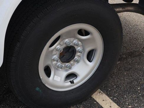 New 2025 GMC Savana 3500 w/ Power Convenience Package image 26