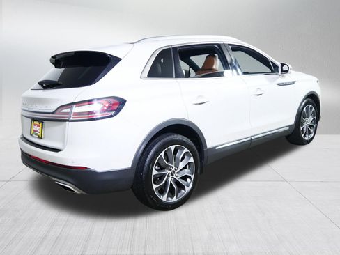 Used 2022 Lincoln Nautilus Reserve AWD/4WD image 7