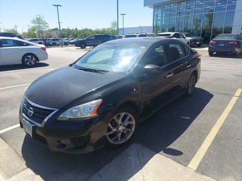 Used 2013 Nissan Sentra SR w/ Premium Pkg FWD image 4