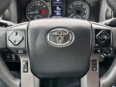 Used 2023 Toyota Tacoma TRD Sport w/ Black Out Package (TMS) image 27