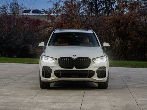 Used 2022 BMW X5 xDrive45e w/ M Sport Package image 2