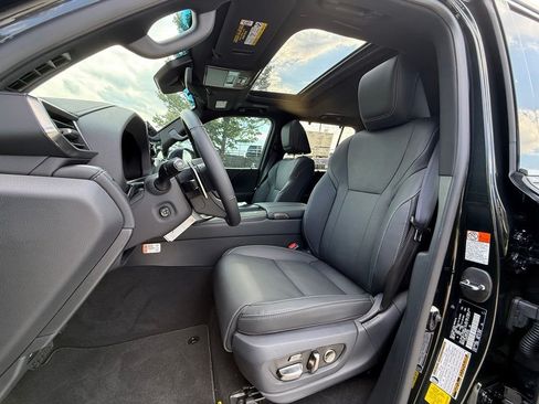 New 2026 Lexus LX 700h Luxury AWD/4WD image 5