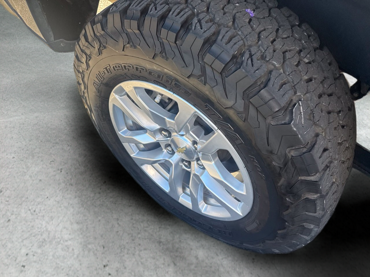 Used 2020 Chevrolet Silverado 1500 LT w/ All-Star Edition AWD/4WD image 17