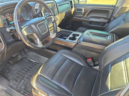 Used 2017 GMC Sierra 2500 Denali w/ Duramax Plus Package image 17