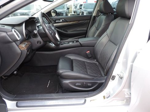 Used 2018 Nissan Maxima Platinum image 20