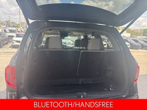 Used 2016 Honda Pilot Touring image 11