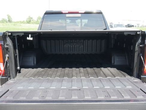 Used 2024 GMC Sierra 1500 AT4 w/ AT4 Premium Package AWD/4WD image 10
