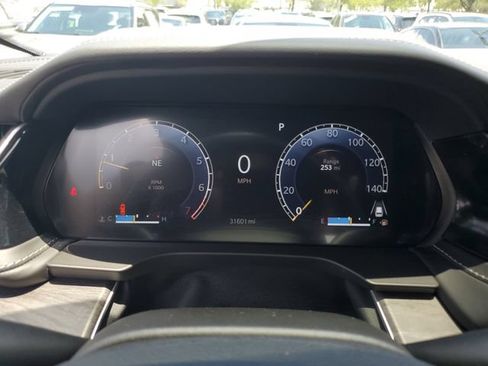 Used 2022 Jeep Grand Cherokee Limited AWD/4WD image 30