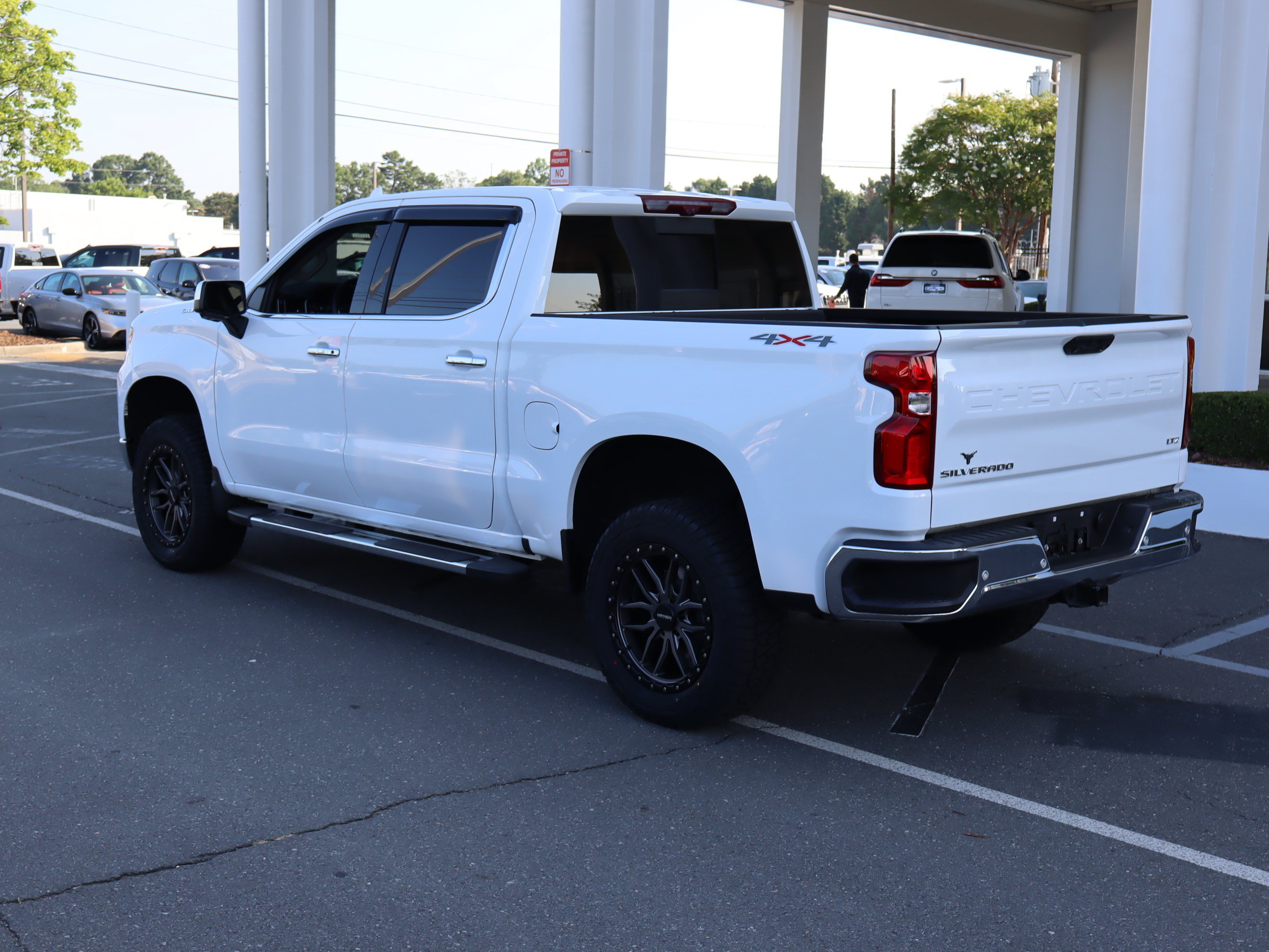 Used 2024 Chevrolet Silverado 1500 LTZ w/ Technology Package AWD/4WD image 8