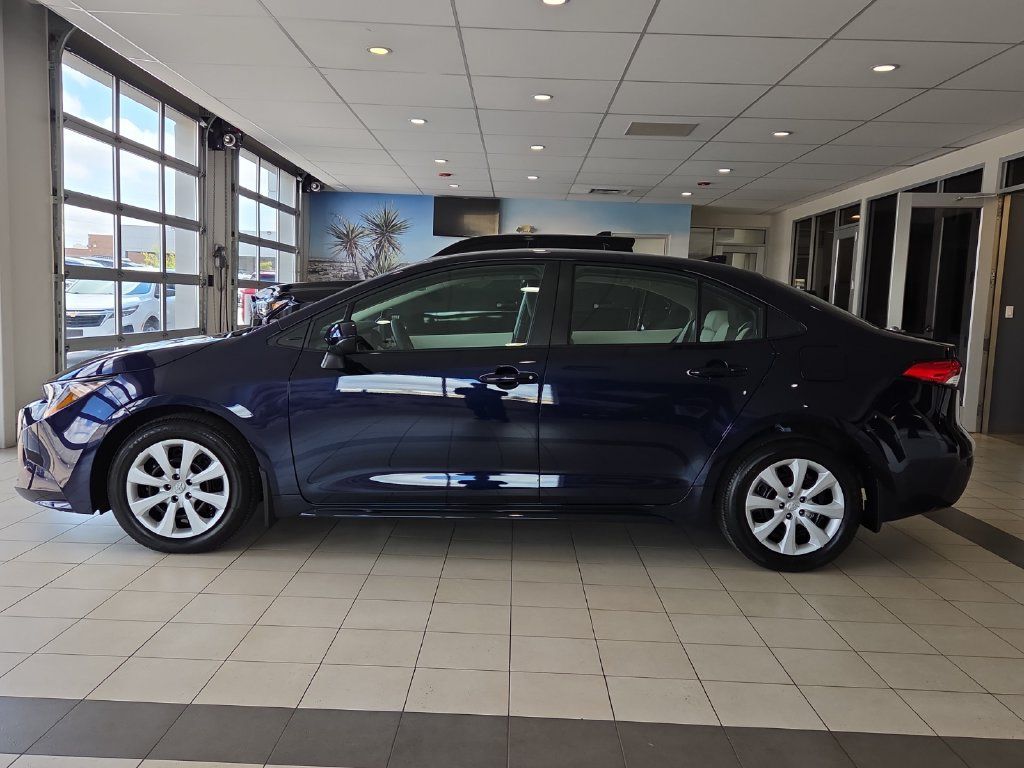 New 2027 Toyota Corolla LE FWD image 2