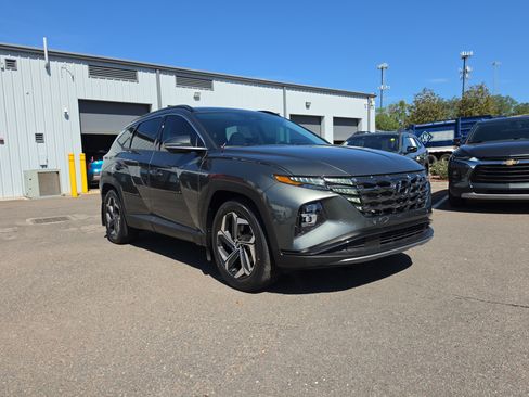 Used 2023 Hyundai Tucson Limited FWD image 2