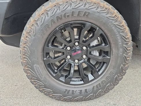 Used 2023 GMC Sierra 1500 AT4X AWD/4WD image 26