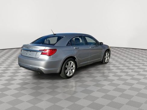 Used 2013 Chrysler 200 LX image 8