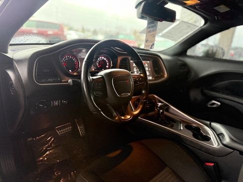 Used 2020 Dodge Challenger R/T Scat Pack image 25