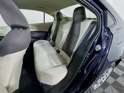 Used 2022 Toyota Corolla LE image 25