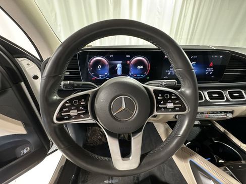 Used 2020 Mercedes-Benz GLE 580 GLE 580 w/ Parking Assist Package image 23