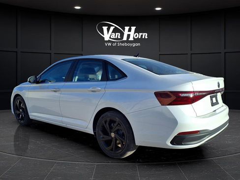 New 2026 Volkswagen Jetta SE image 5