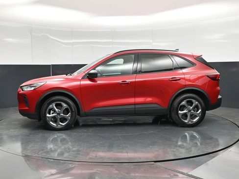 Used 2025 Ford Escape ST-Line AWD/4WD image 8