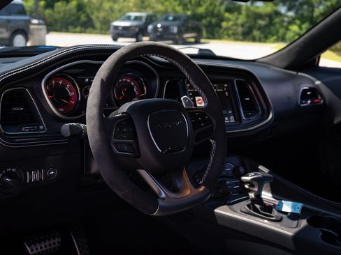 Used 2023 Dodge Challenger SRT Hellcat RWD image 30