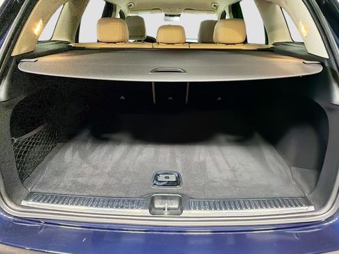 Used 2022 Mercedes-Benz GLC 300 image 11