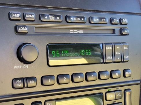 Used 2002 Ford Thunderbird Base image 16