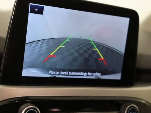 Used 2020 Ford Escape SE image 7