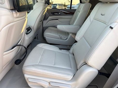 Used 2024 Cadillac Escalade Sport Platinum image 22