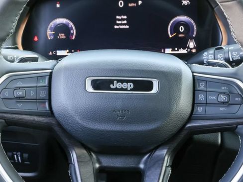 Used 2024 Jeep Grand Cherokee L Limited w/ Trailer Tow Package AWD/4WD image 9