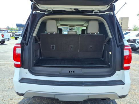 Used 2021 Ford Expedition XLT RWD image 6