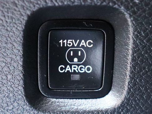 Used 2024 RAM 2500 Limited image 53