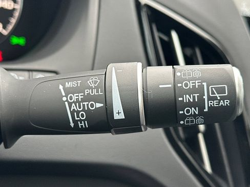 Certified 2025 Acura RDX SH-AWD w/ Advance Package image 35