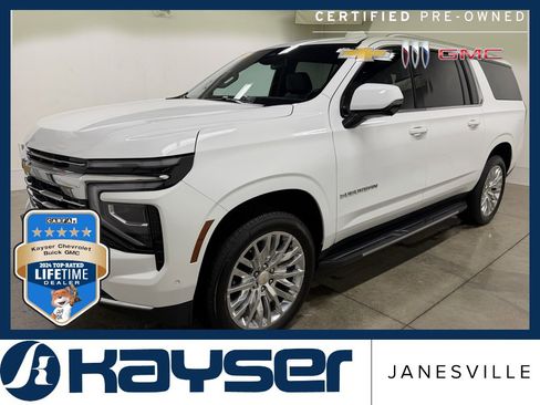 Certified 2025 Chevrolet Suburban LT w/ Comfort Package image 7