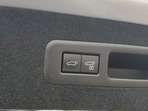 Used 2022 Lexus RX 350L Premium w/ Premium Package AWD/4WD image 8
