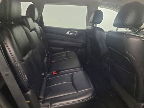 Used 2019 Nissan Pathfinder SL w/ SL Premium Package AWD/4WD image 19