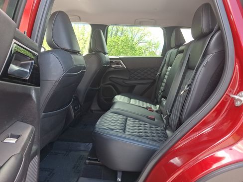 Used 2022 Mitsubishi Outlander SEL AWD/4WD image 10