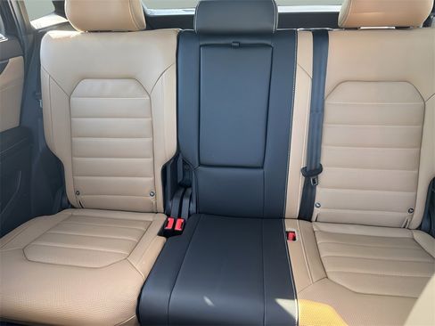 New 2026 Volkswagen Atlas Cross Sport SEL R-Line image 25