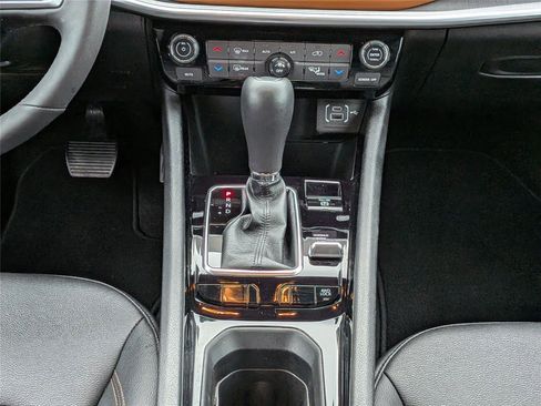 Certified 2024 Jeep Compass Limited image 20