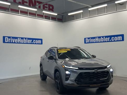 Used 2025 Chevrolet Trax ACTIV w/ Driver Confidence Package FWD image 5