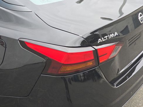 Used 2020 Nissan Altima 2.5 SR image 36