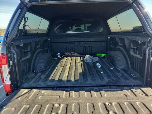 Used 2019 Ford F350 Lariat w/ Lariat Ultimate Package image 9