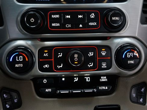 Used 2015 GMC Yukon SLT w/ Open Road Package image 17