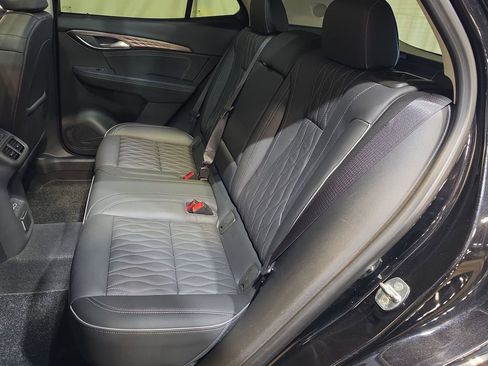 Used 2021 Buick Envision Avenir w/ Technology Package II FWD image 25