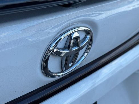 Used 2025 Toyota Corolla FX w/ Convenience Package FWD image 8