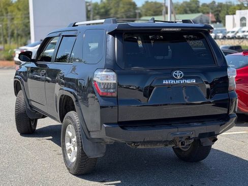 Used 2022 Toyota 4Runner SR5 AWD/4WD image 2