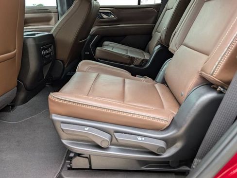 Used 2023 Chevrolet Tahoe High Country AWD/4WD image 23