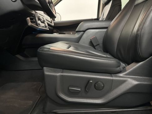 Used 2024 Ford Expedition XLT RWD image 37