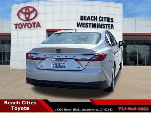 Used 2025 Toyota Camry LE w/ Convenience Package FWD image 11